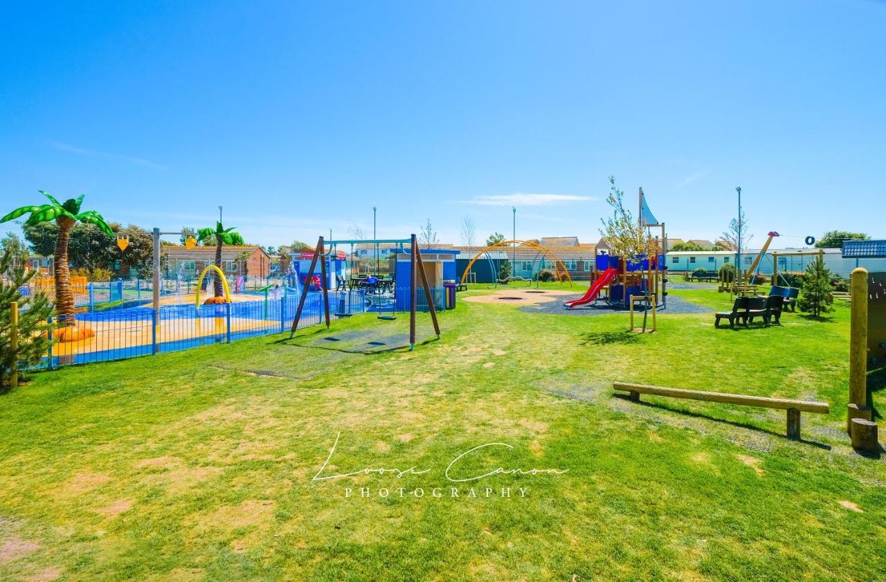 Big Skies Platinum Plus Holiday Home With Wifi, Netflix, Dishwasher, Decking Camber Luaran gambar